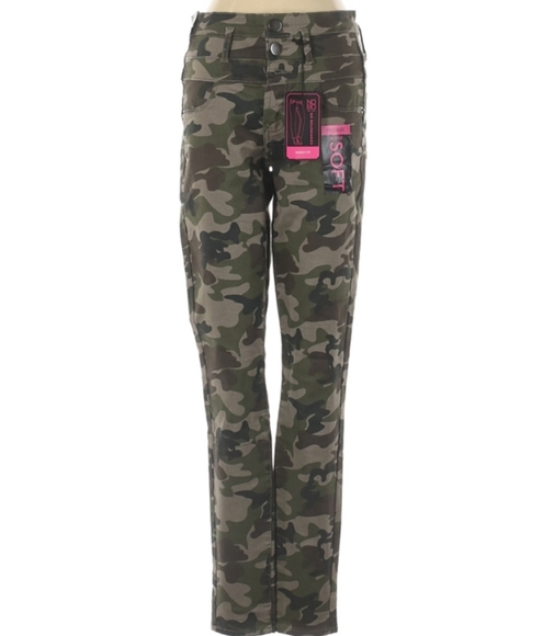 No Boundaries Denim - No Boundaries Triple Stack Camo Print Denim Jeggings Midrise Waist.